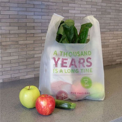 Bon prix 100% Compostable Durable Eco Friendly Fabriqué à partir de fécule de maïs sur mesure Imprimé Biodégradable Esay Tie Manche T-shirt Sac à ordures en ligne